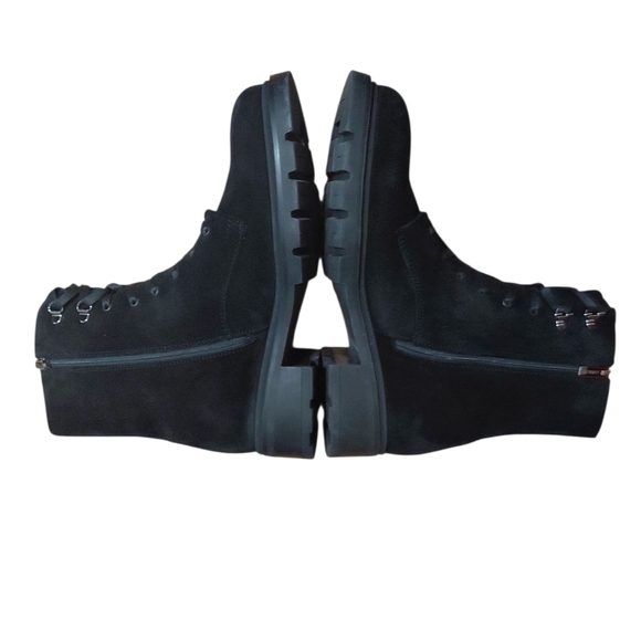 La Canadienne Suttan Black Suede Combat Boot Women's Black Waterproof Bootie 10 - Picture 2 of 11